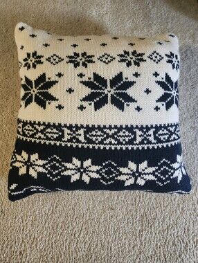 2 Cozy Blue & White Snowflake Knit Throw Pillows - Ralph Lauren Brynden knit
